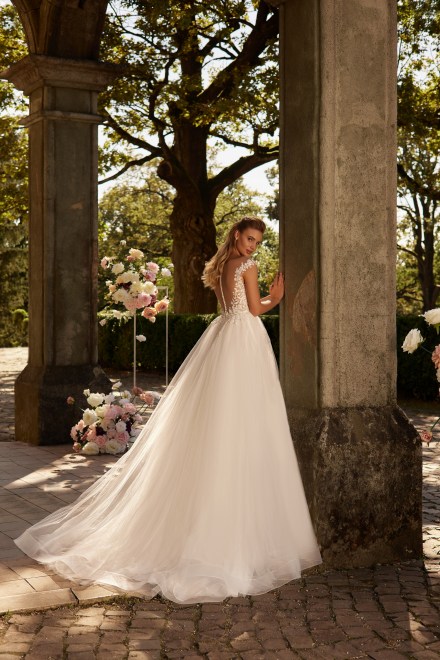 https://www.sposa-lia.com/images/stories/virtuemart/product/3) Olympia.jpg